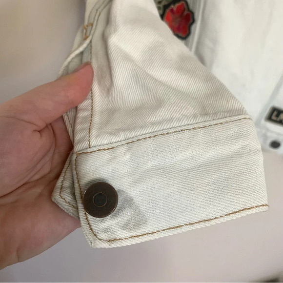 Little Moon Aritzia Dianthus White Denim Patch Decal Jacket L - Picture 16 of 16